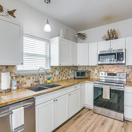 Beachfront Texas Retreat - 2 Decks, Patio And Views! เซิร์ฟไซด์บีช ภายนอก รูปภาพ